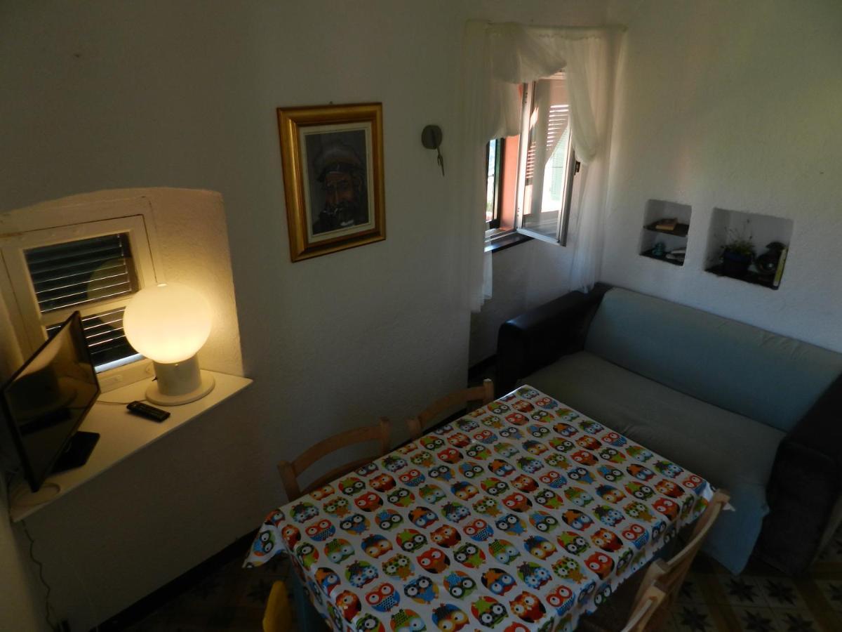 Trilocale in dimora tipica Apartment Montale  Exterior foto